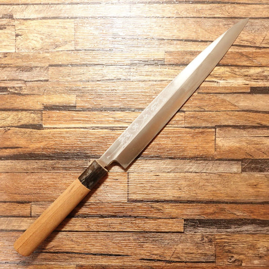 Kikuichimonji Yanagiba Knife, Sharpened, Water Buffalo Handle, Sashimi Knife, Extra-Fine Condition, 245mm