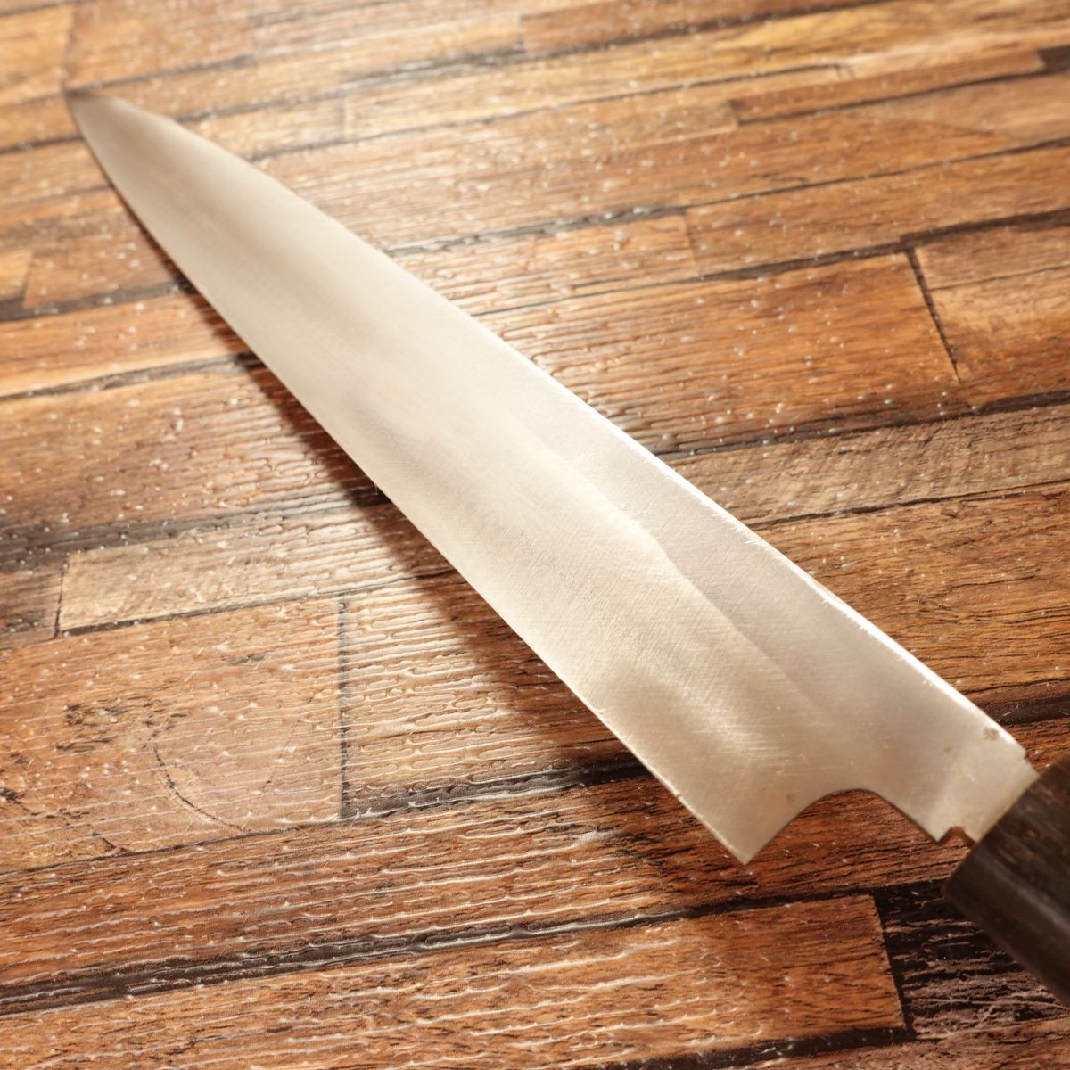 Kikuichimonji Yanagiba Knife, Sharpened, Water Buffalo Handle, Sashimi Knife, Extra-Fine Condition, 245mm