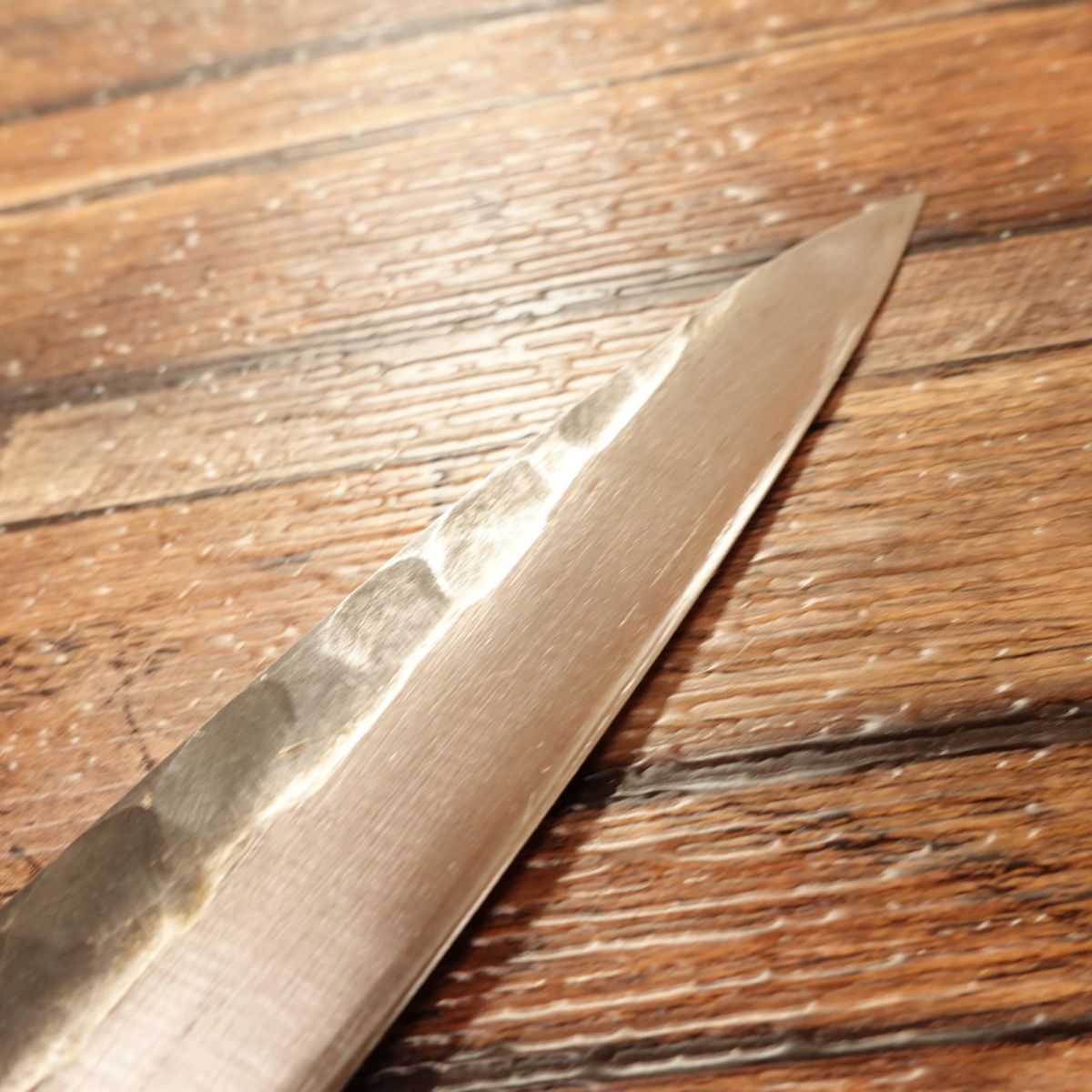 Mitake Yanagiba Knife, Sharpened, Kurouchi, Hammered Pattern, Sashimi Knife, Excellent Condition, 210mm