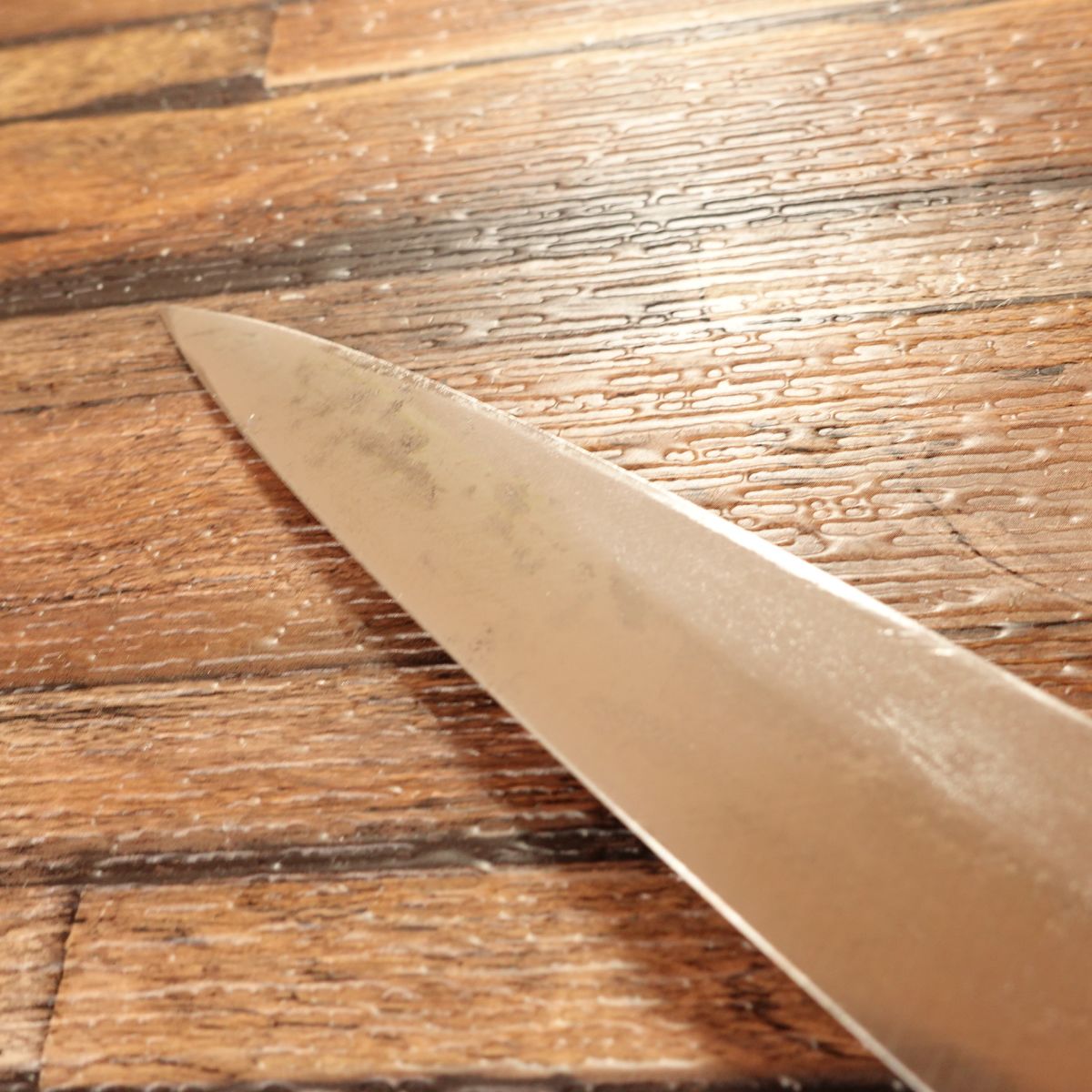 Mitake Yanagiba Knife, Sharpened, Kurouchi, Hammered Pattern, Sashimi Knife, Excellent Condition, 210mm