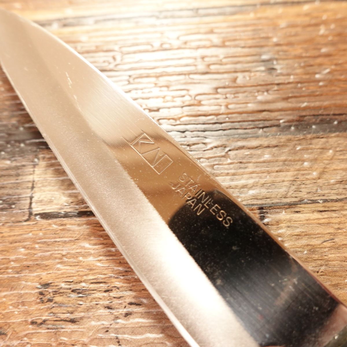 KAI Petty Knife, Sharpened, Wooden Saya, Fruit & Garnish Knife, Stainless Steel, 95mm