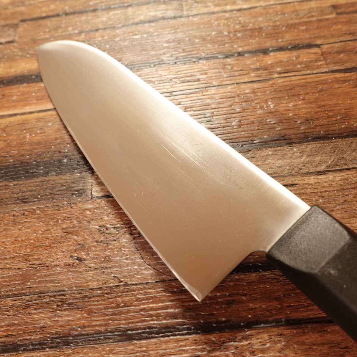 Seki Magoroku Santoku Knife, Sharpened, Wakatake Series, KAI, 170mm