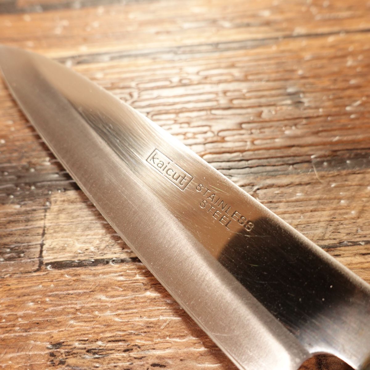 Kai Cut Petty Knife, Sharpened, Wooden Saya, Fruit & Garnish Knife, Stainless Steel, 95mm