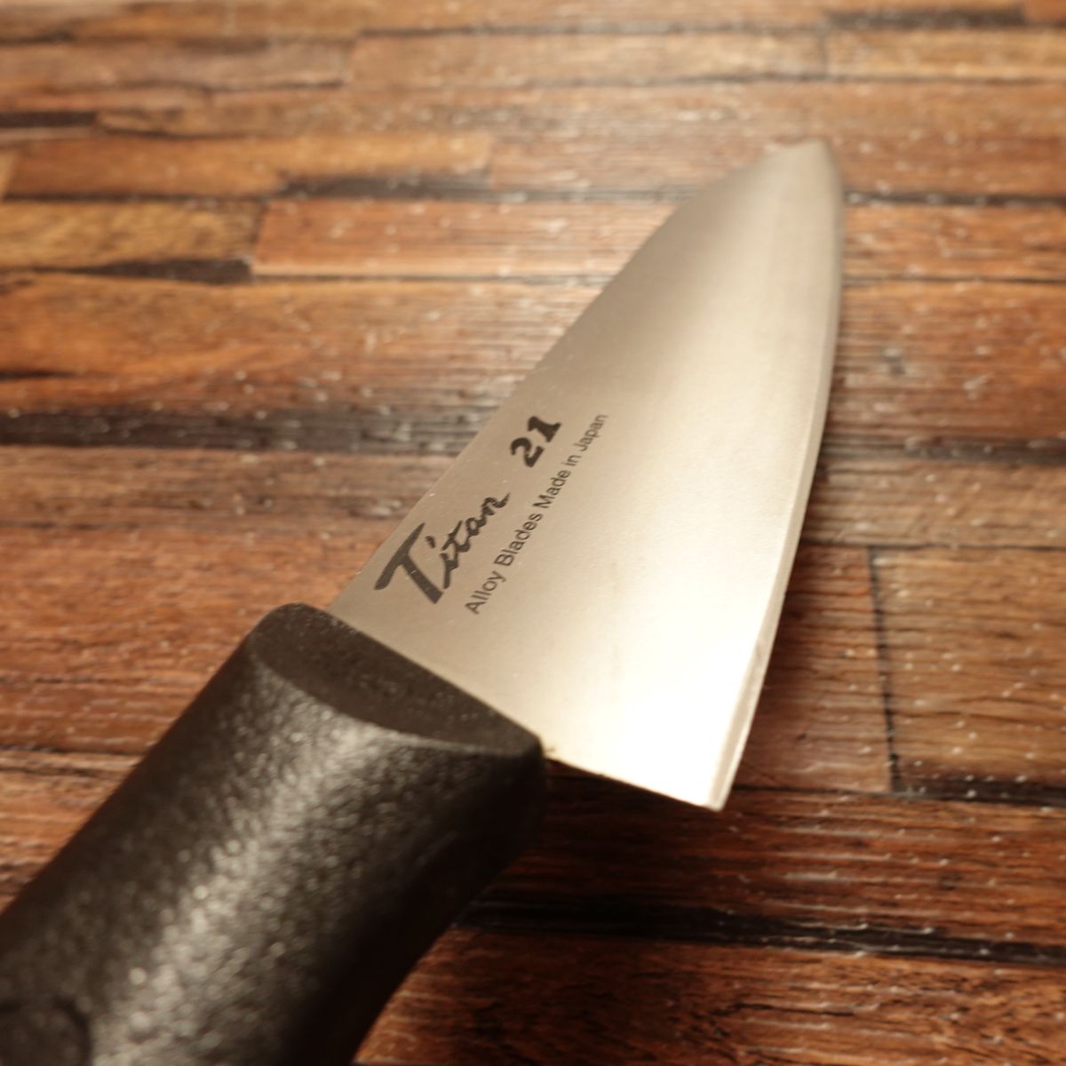Titan 21 Santoku Knife, Sharpened, FOREVER, Rust-Free Titanium, Nearly Unused, 160mm