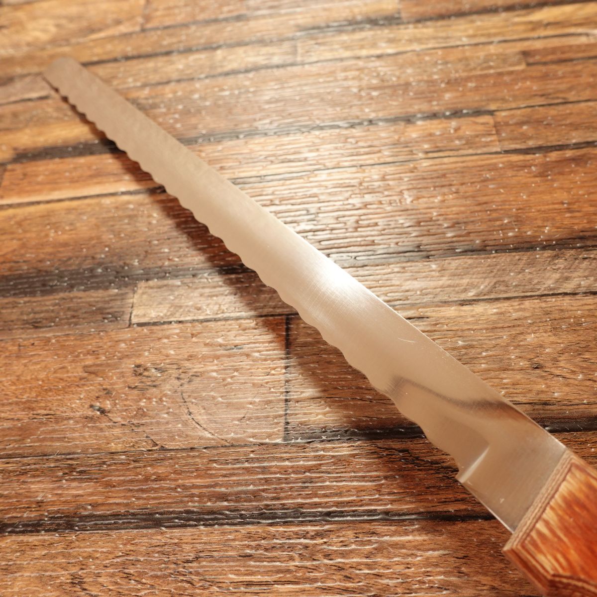 Kai Bread Knife, Serrated, Sharpened, BREADY Series, Nearly Unused, 240mm