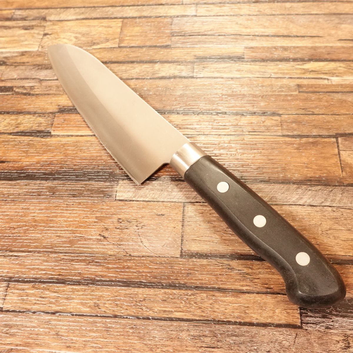 Kikka Santoku Knife, Sharpened, Hon-Warikomi Steel, 165mm