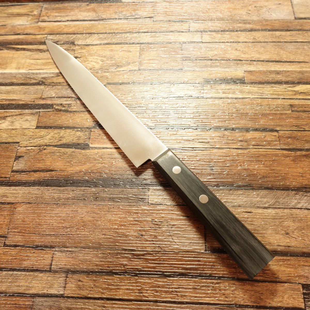 Noshu Magoroku Yanagiba Knife, Sharpened, Koryu Style, Sashimi Knife, Hammered Nashiji Finish, 200mm