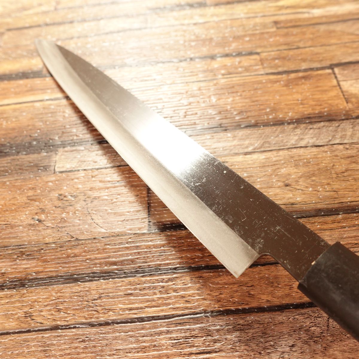 Yushun Yanagiba Knife, Sharpened, Double-Edged, Kurouchi, Tokusen, Slim, Nearly Unused Stored, 220mm