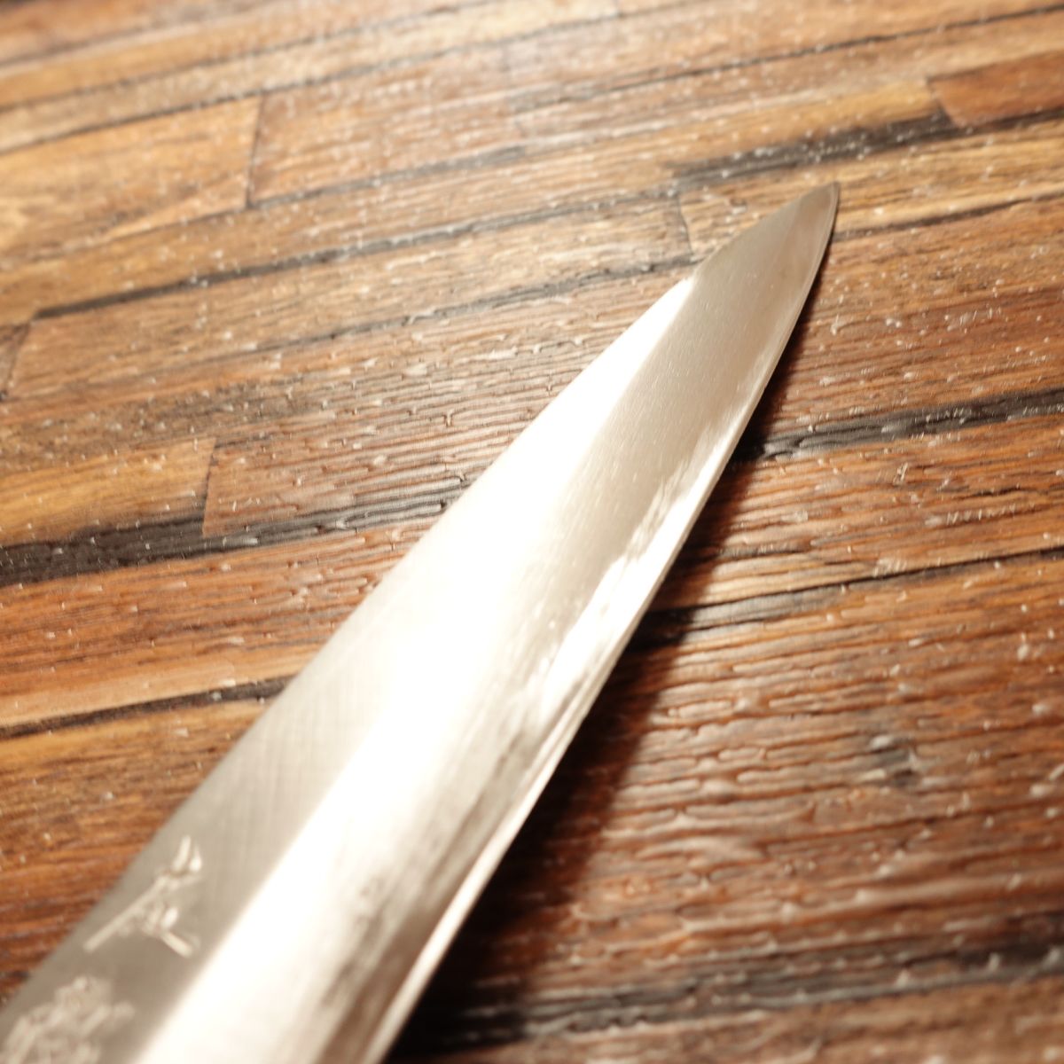 Hidari Yorimitsu Yanagiba Knife, Sharpened, Nasubi Mark, Betsusaku, Nearly Unused Stored, 210mm