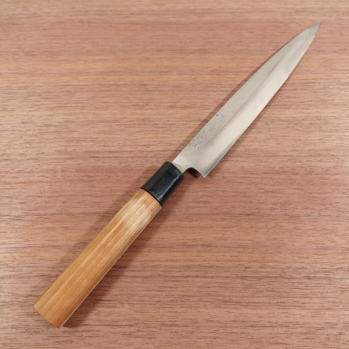 Sakai Hosen Yanagiba Knife, Sharpened, Yasuki Steel, Sashimi Knife, Excellent Condition, 210mm