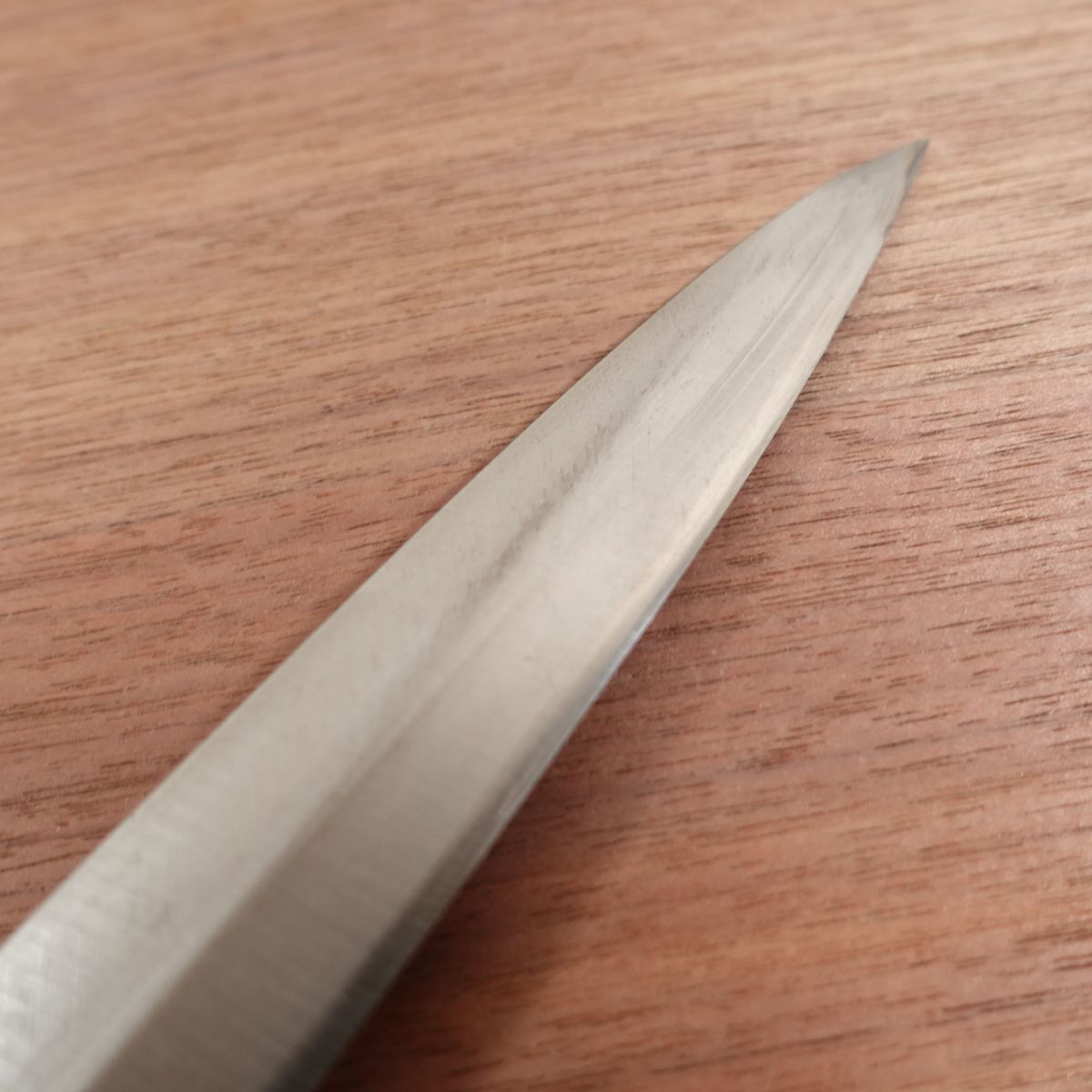 Sakai Hosen Yanagiba Knife, Sharpened, Yasuki Steel, Sashimi Knife, Excellent Condition, 210mm