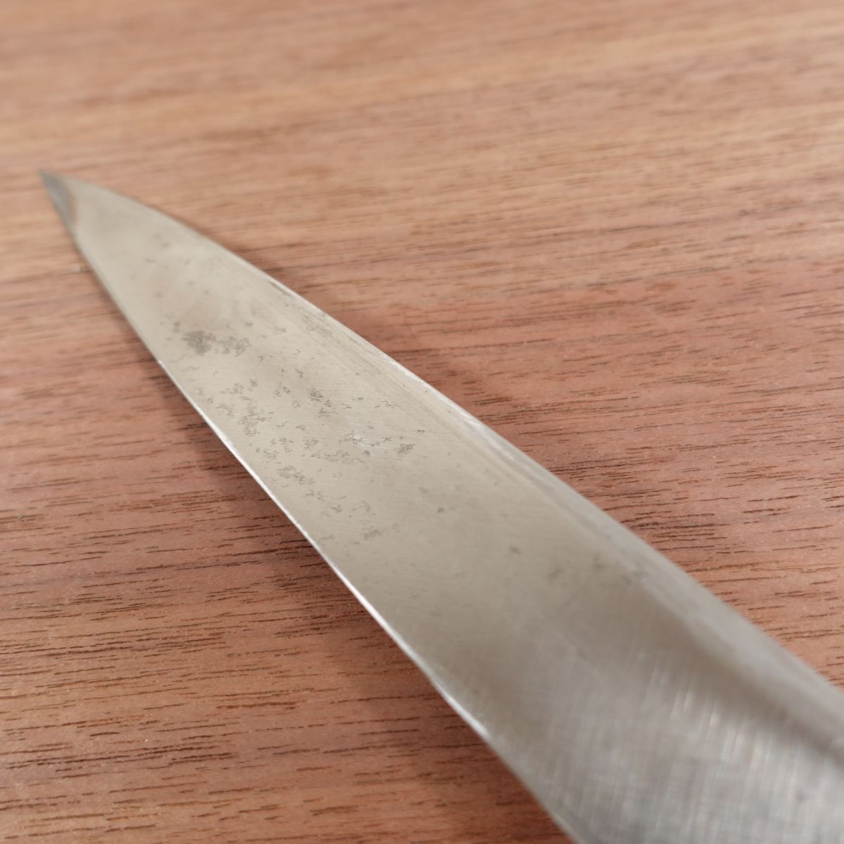Sakai Hosen Yanagiba Knife, Sharpened, Yasuki Steel, Sashimi Knife, Excellent Condition, 210mm
