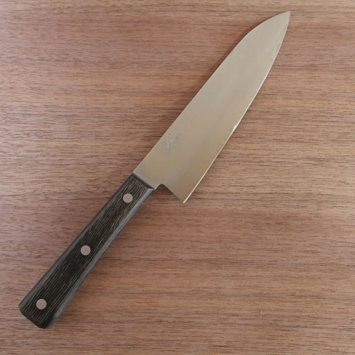 Ryozen Unyu Santoku Knife, Sharpened, Special Steel Clad, Commemorative Engraving, Minimal Signs of Use, 180mm