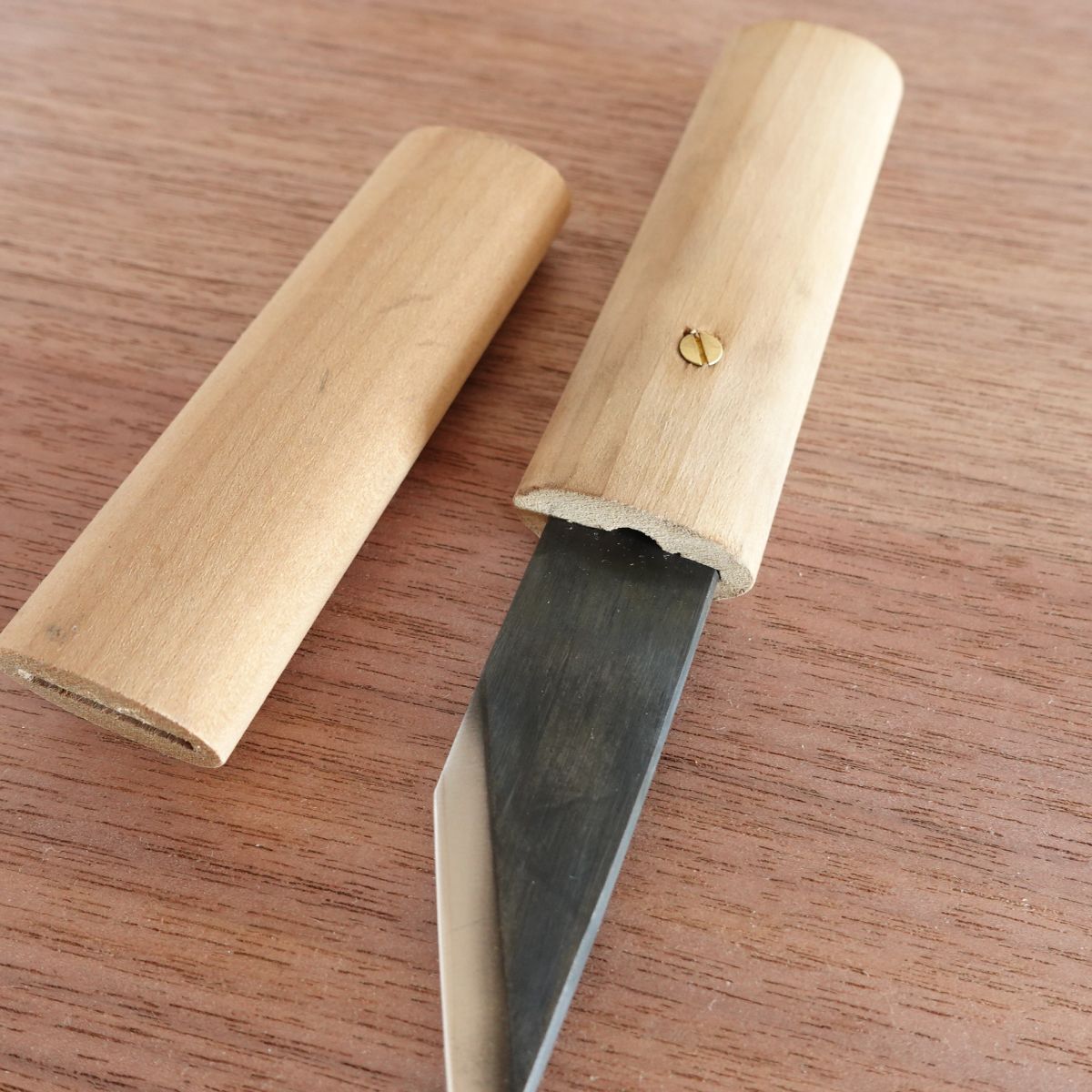 Baishinshi Yokote Utility Knife, Sharpened, Kiridashi Knife, Flower Knife, Ikebana Tool, Steel, Wooden Sheath, 70mm