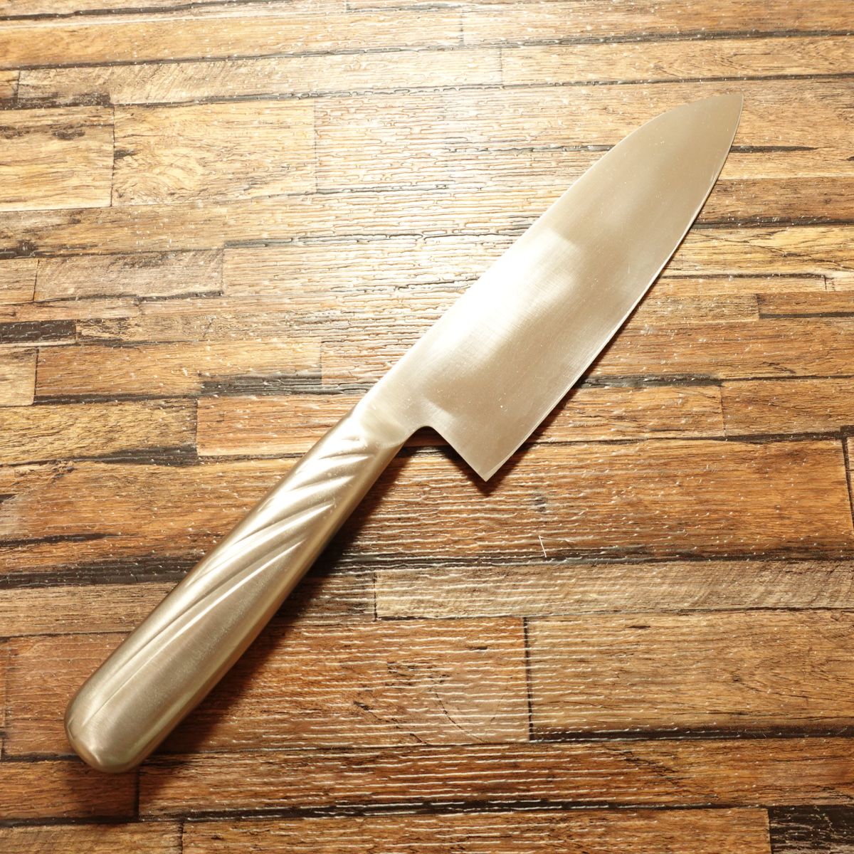 Tan Hikoaki Santoku Knife, Sharpened, All-Stainless Steel, All-Purpose Knife, 165mm