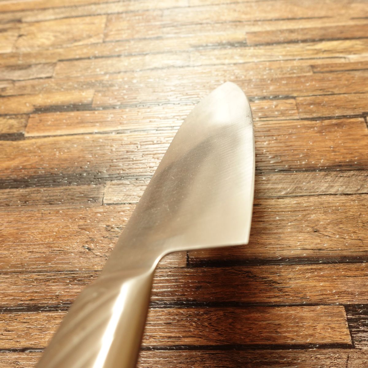 Tan Hikoaki Santoku Knife, Sharpened, All-Stainless Steel, All-Purpose Knife, 165mm