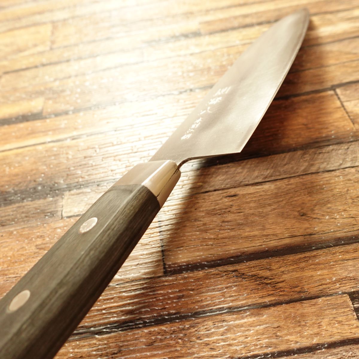 Seki Magoroku Santoku Knife, Sharpened, Warikomi Steel, All-Purpose Knife, KAI, 165mm