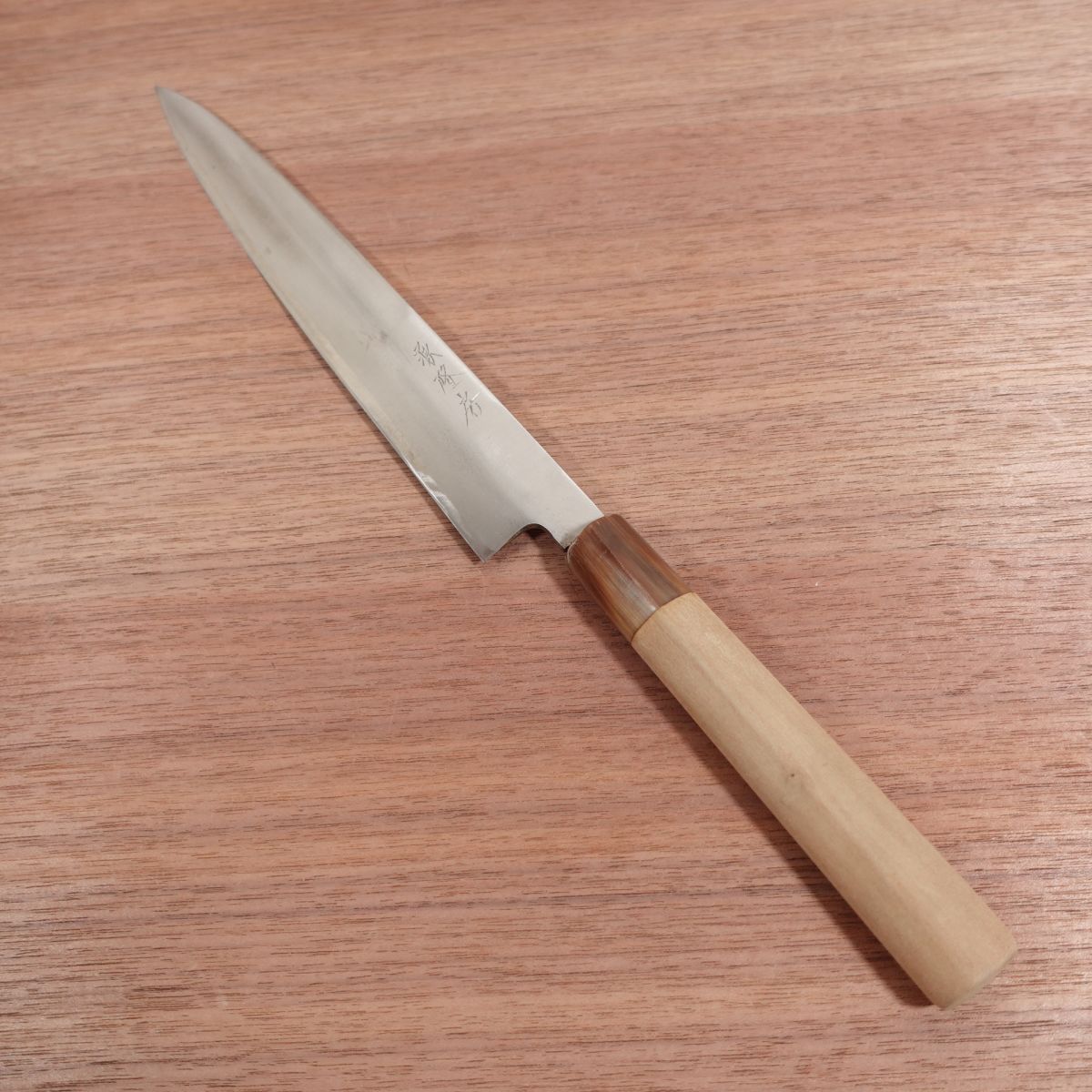 Minamoto Takafusa Yanagiba Knife, Sharpened, Left-Handed, Sashimi Knife, White Water Buffalo Handle, Single Bevel, Fuguhiki, 240mm