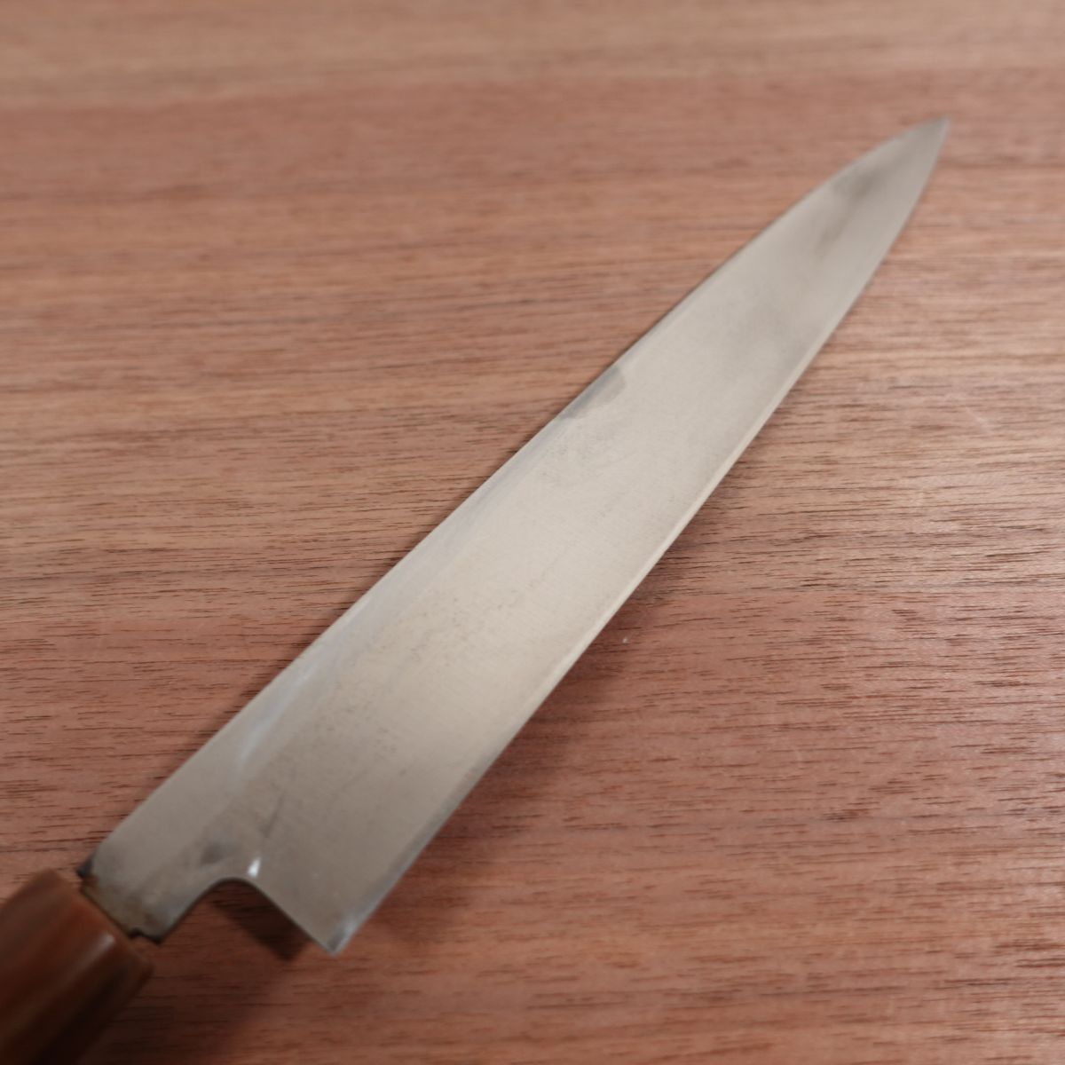 Minamoto Takafusa Yanagiba Knife, Sharpened, Left-Handed, Sashimi Knife, White Water Buffalo Handle, Single Bevel, Fuguhiki, 240mm