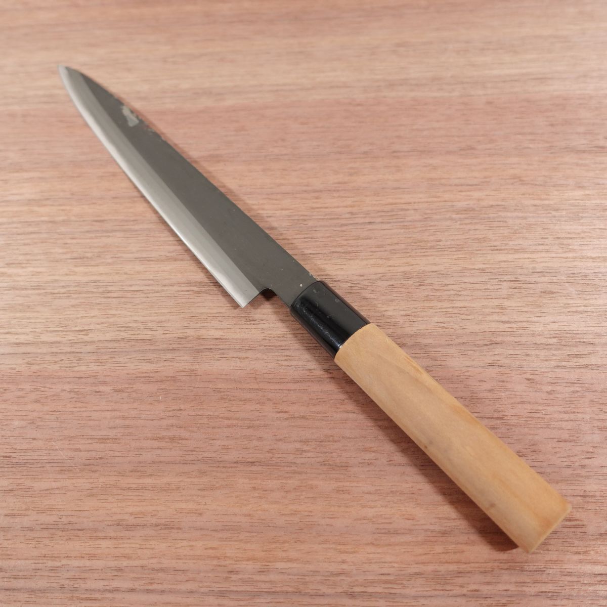 Kumofuji Yanagiba Knife, Sharpened, Kurouchi Finish, Double Bevel, Sashimi Knife, Special Selection, Sticker Attached, Nearly Unused, 210mm