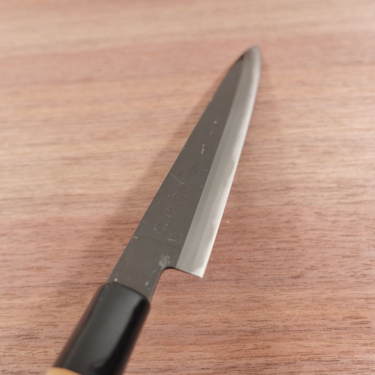 Kumofuji Yanagiba Knife, Sharpened, Kurouchi Finish, Double Bevel, Sashimi Knife, Special Selection, Sticker Attached, Nearly Unused, 210mm