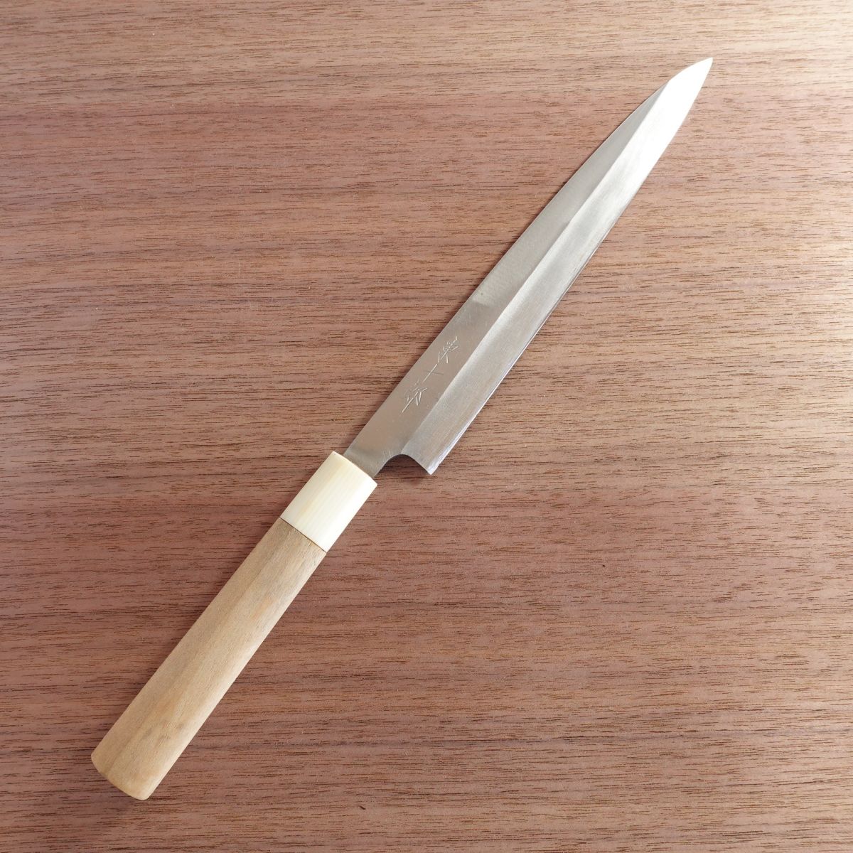 Tojuro Yanagiba Knife, Sharpened, White Ferrule, Sashimi Knife, Unused Stored Item, 210mm