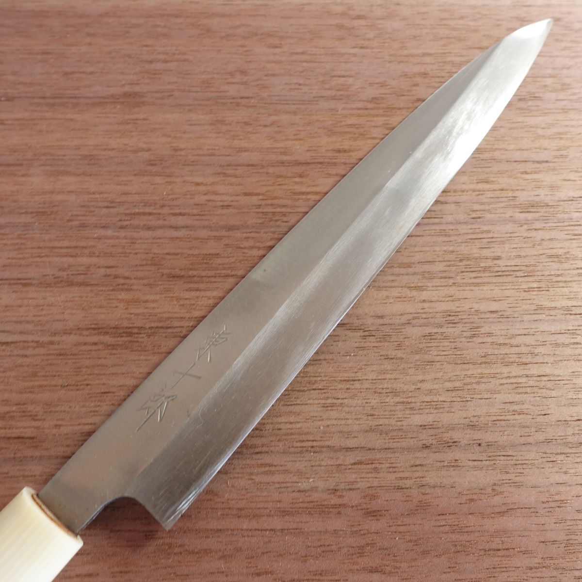Tojuro Yanagiba Knife, Sharpened, White Ferrule, Sashimi Knife, Unused Stored Item, 210mm