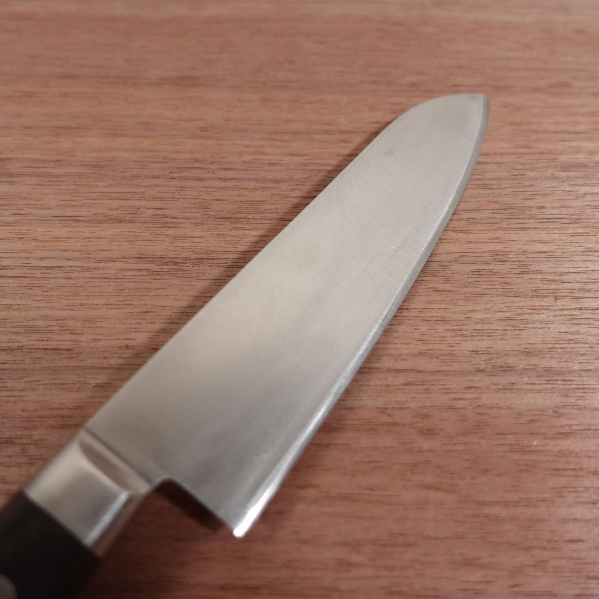 Sakaiya Shinsaku Santoku Knife, Sharpened, All-Purpose Knife, Hon-Warikomi, DP Processed, 160mm