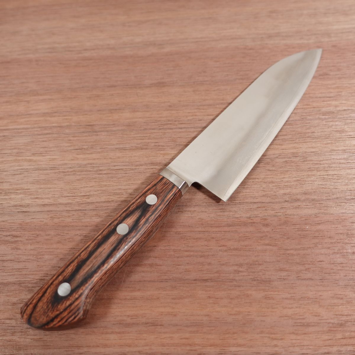 Sakai Akimasa Santoku Knife, Sharpened, All-Purpose Knife, Stainless Steel, Gold, Hon-Warikomi, Unused Stored Item, 165mm