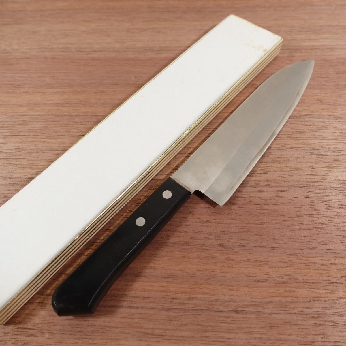 Sanki Santoku Knife, Sharpened, Hon-Warikomi DP, All-Purpose Knife, Special, Unused Stored Item, Boxed, 185mm