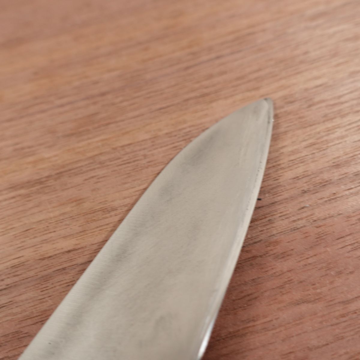 Sakaiya Isshin Santoku Knife, Sharpened, All-Purpose Knife, Hon-Warikomi DP, Made by Sakaiya Isshin, 160mm