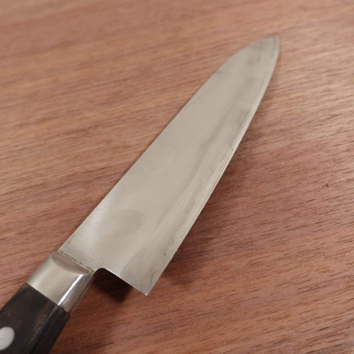 Hironao Santoku Knife, Sharpened, Hon-Warikomi DP Processed, All-Purpose Knife, Laminated Carbon Steel, Made by Hironao, 165mm