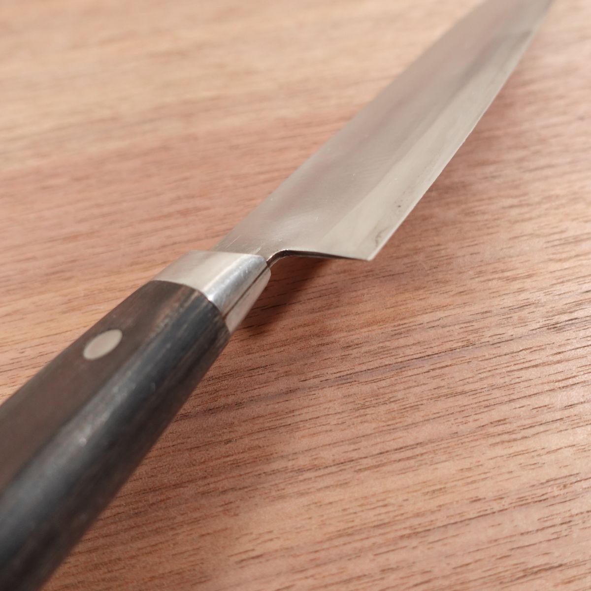 Hironao Santoku Knife, Sharpened, Hon-Warikomi DP Processed, All-Purpose Knife, Laminated Carbon Steel, Made by Hironao, 165mm