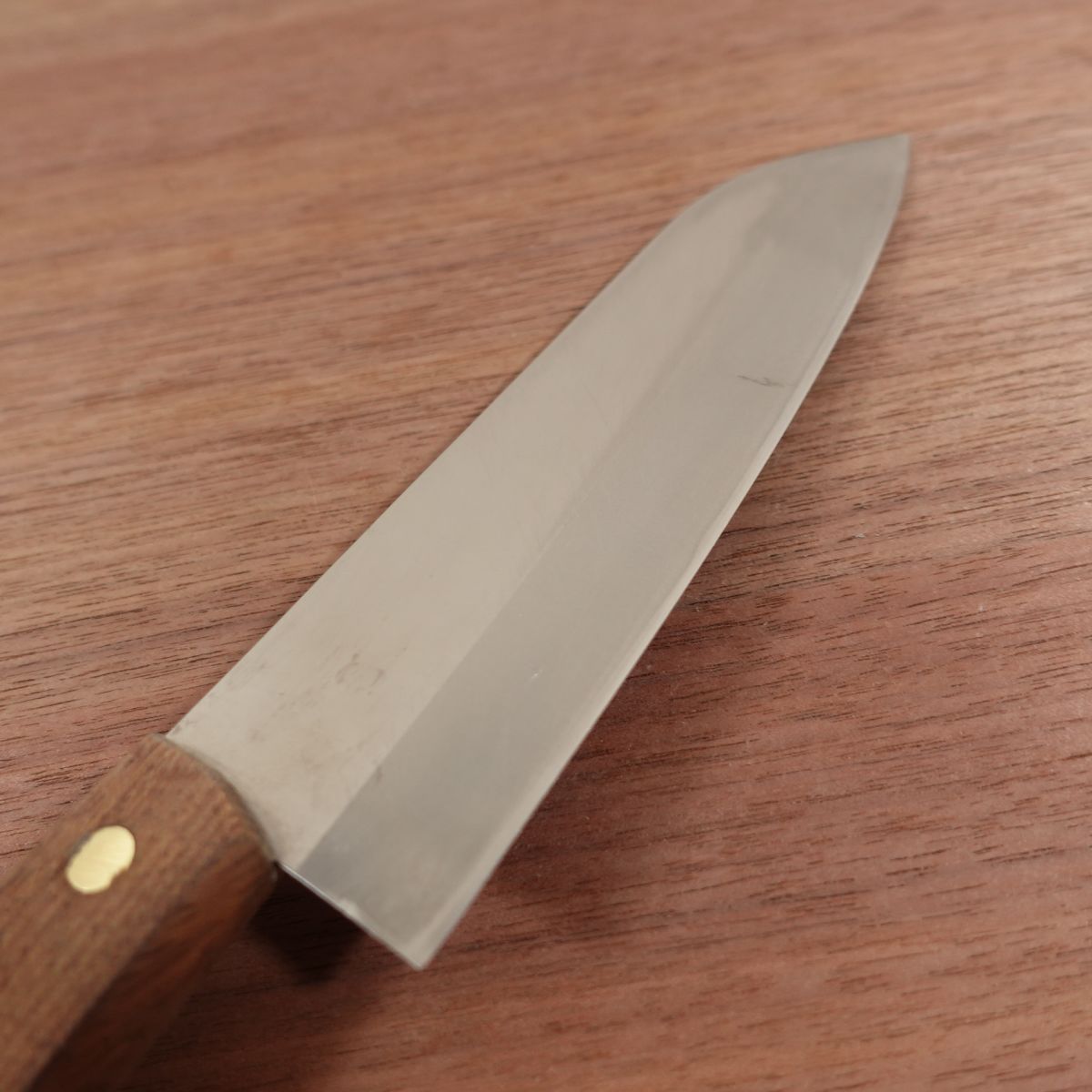 Higashi Hitachi Santoku Knife, Sharpened, Ginsan Laminated Stainless Steel, Ultra Thin, Lightweight, 155mm