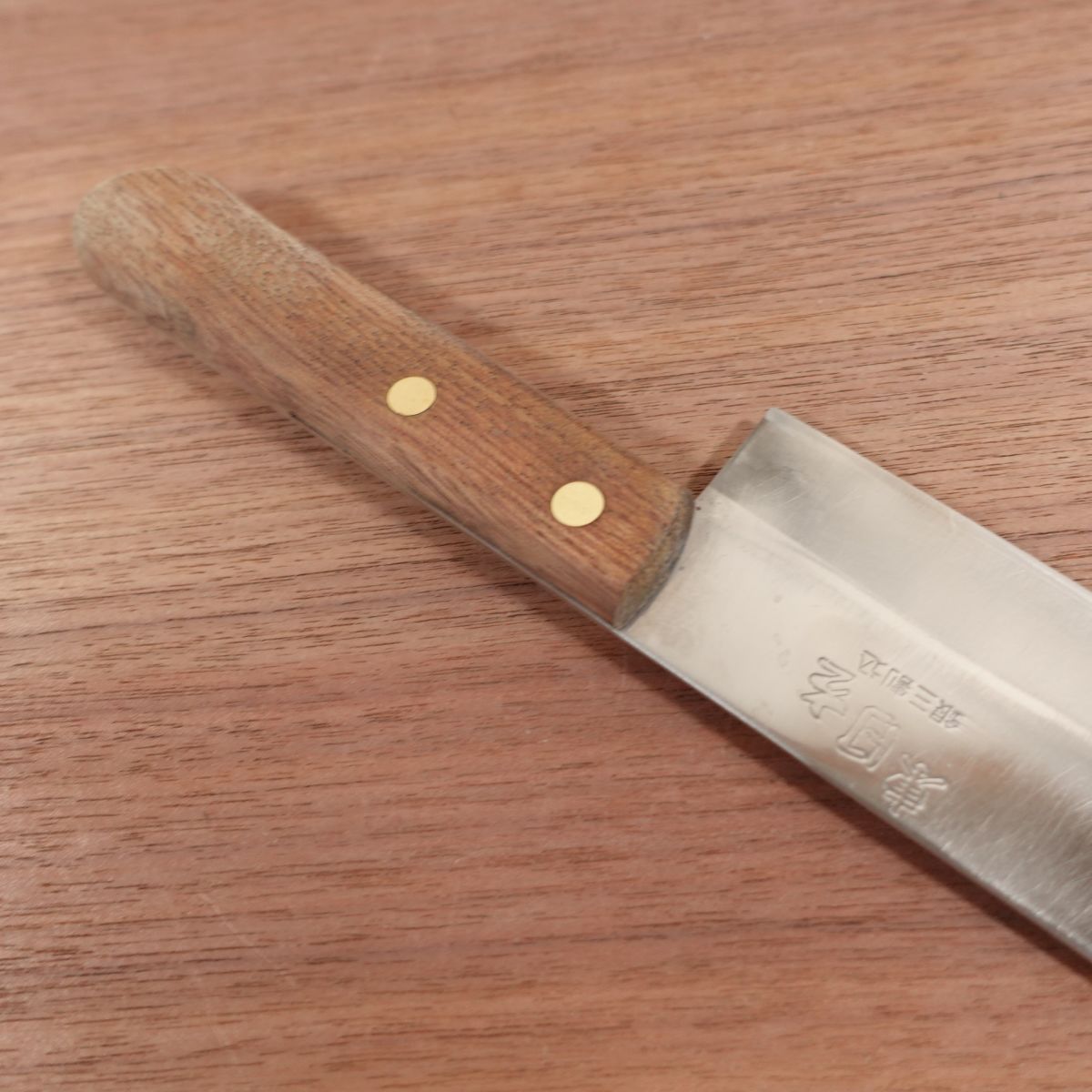 Higashi Hitachi Santoku Knife, Sharpened, Ginsan Laminated Stainless Steel, Ultra Thin, Lightweight, 155mm