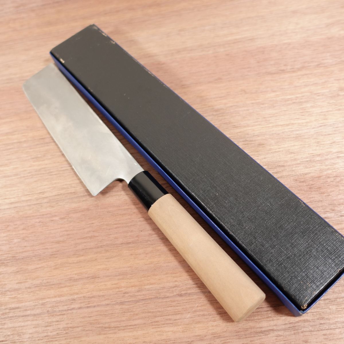 Traditional Craft Usuba Knife, Sharpened, Genuine Steel Forge-Forged, Single Bevel, Vegetable Knife, Handmade, Boxed, Nearly Unused Stored Item, 190mm