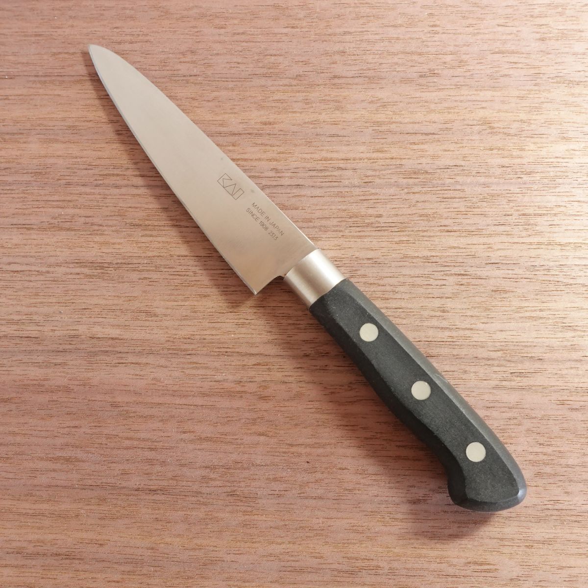 Seki Magoroku Petty Knife, Sharpened, 2000 SE EDGE ST, Kai Corporation, 120mm