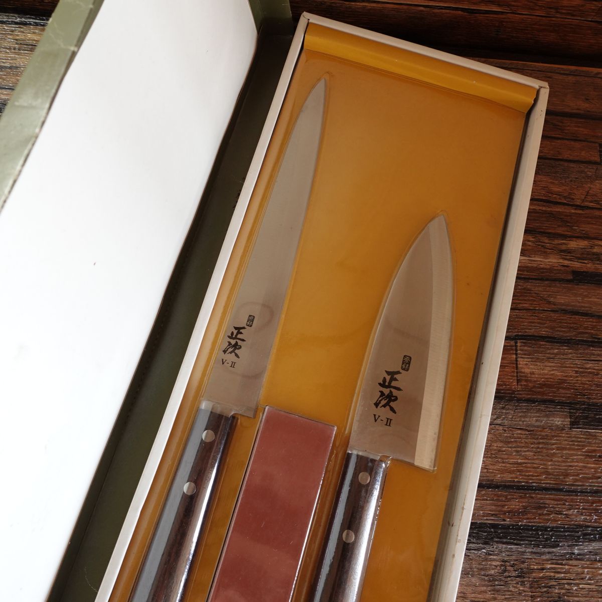 Masatsugu Knife Set, Unopened, V2 Steel, Stainless Steel, Yanagiba Knife, Deba Knife, Whetstone Included