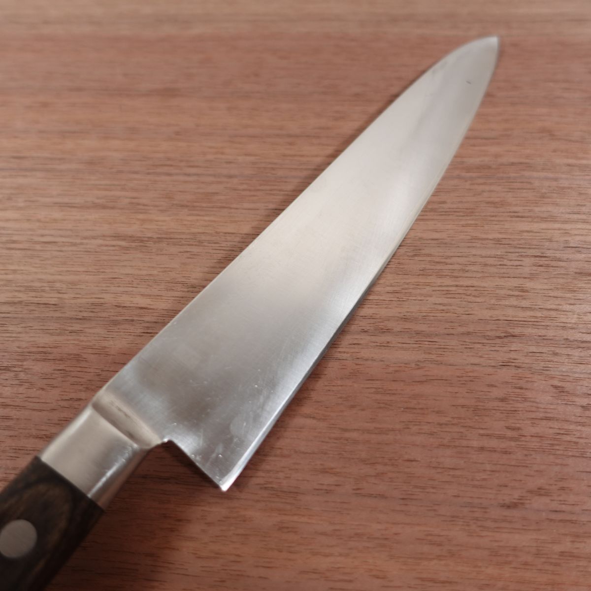 Tojiro Gyuto Knife, Sharpened, Chef's Knife, All-Purpose Knife, Swedish Steel Laminated, DP, Professional Use, 210mm