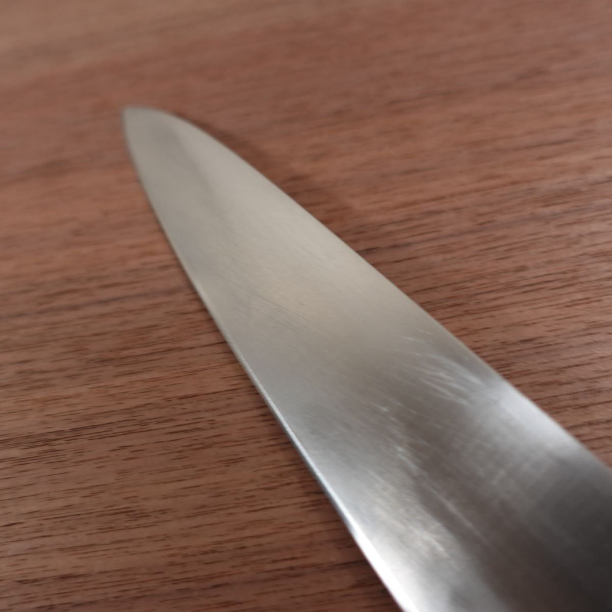 Tojiro Gyuto Knife, Sharpened, Chef's Knife, All-Purpose Knife, Swedish Steel Laminated, DP, Professional Use, 210mm