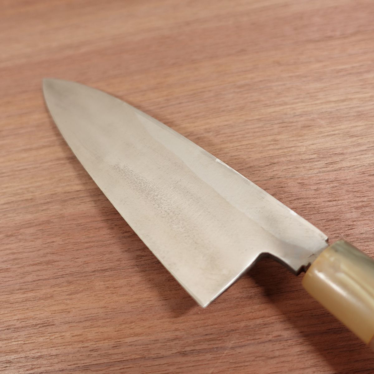 Aritsugu Großes Deba-Messer, geschärft, Oroshi-Messer, weißer Wasserbüffelgriff, Machi, Spezial, 240mm
