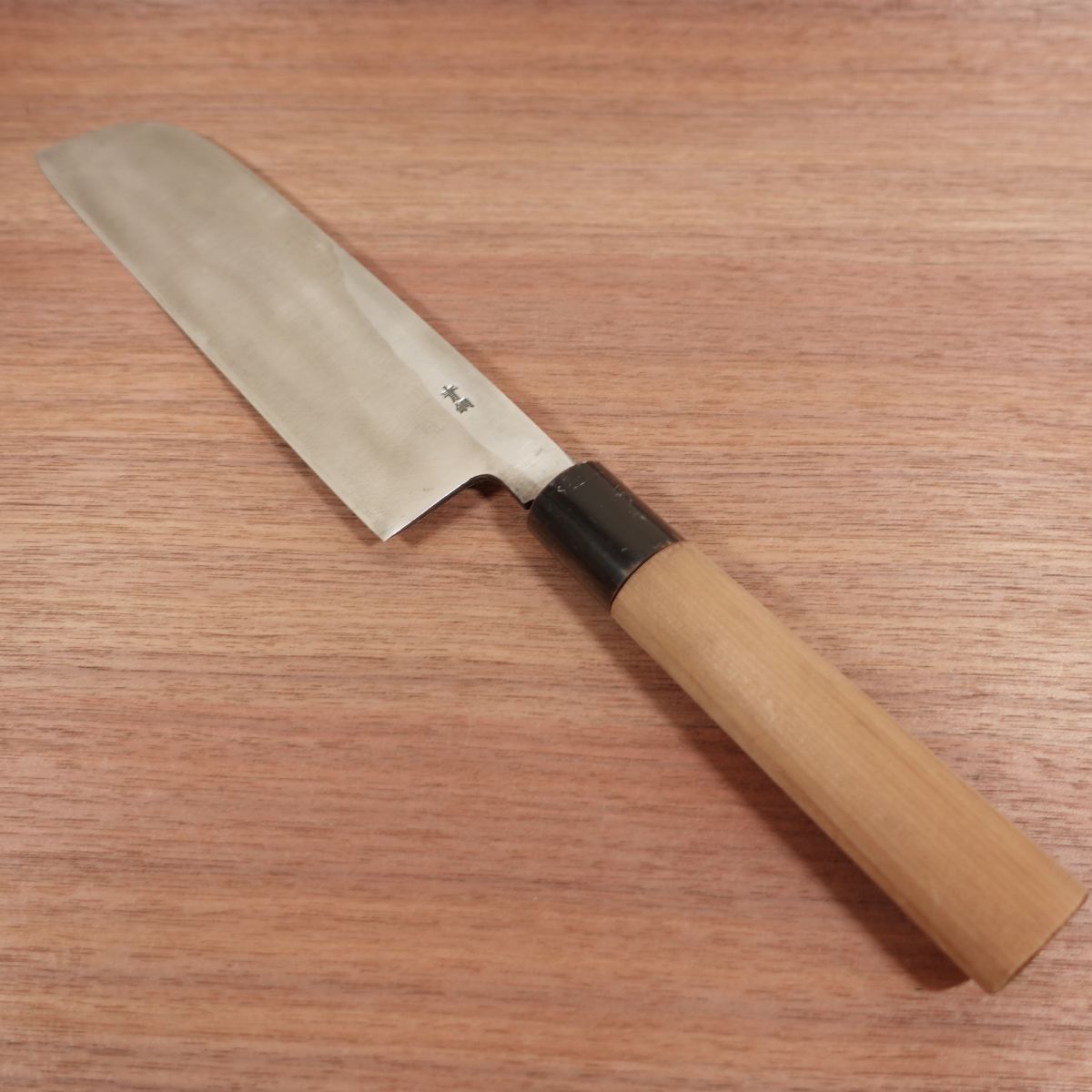 Aritsugu Kamagata Usuba Messer, geschliffen, Blaustahl, Wasserbüffelhorngriff, Kansai-Stil, Betsuuchi, 230mm