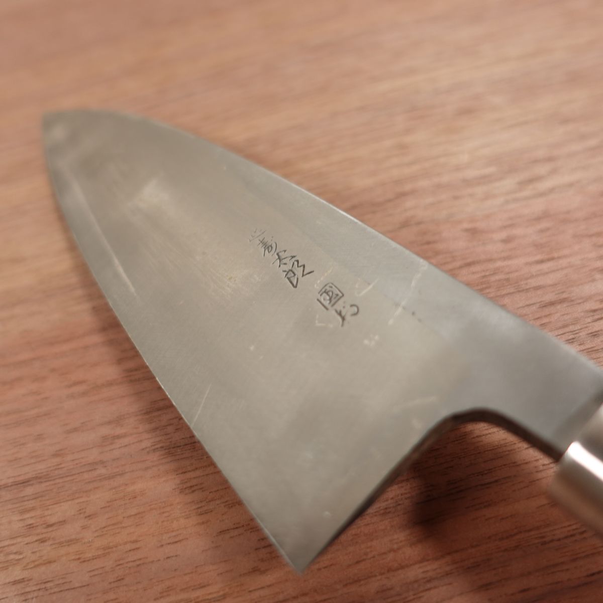Enjutaro Kunimura Deba Messer, geschärft, Karbonstahl, Enju, Qualitätsgarantie-Aufkleber, originalverpackt, neuwertiger Lagerartikel, 170 mm