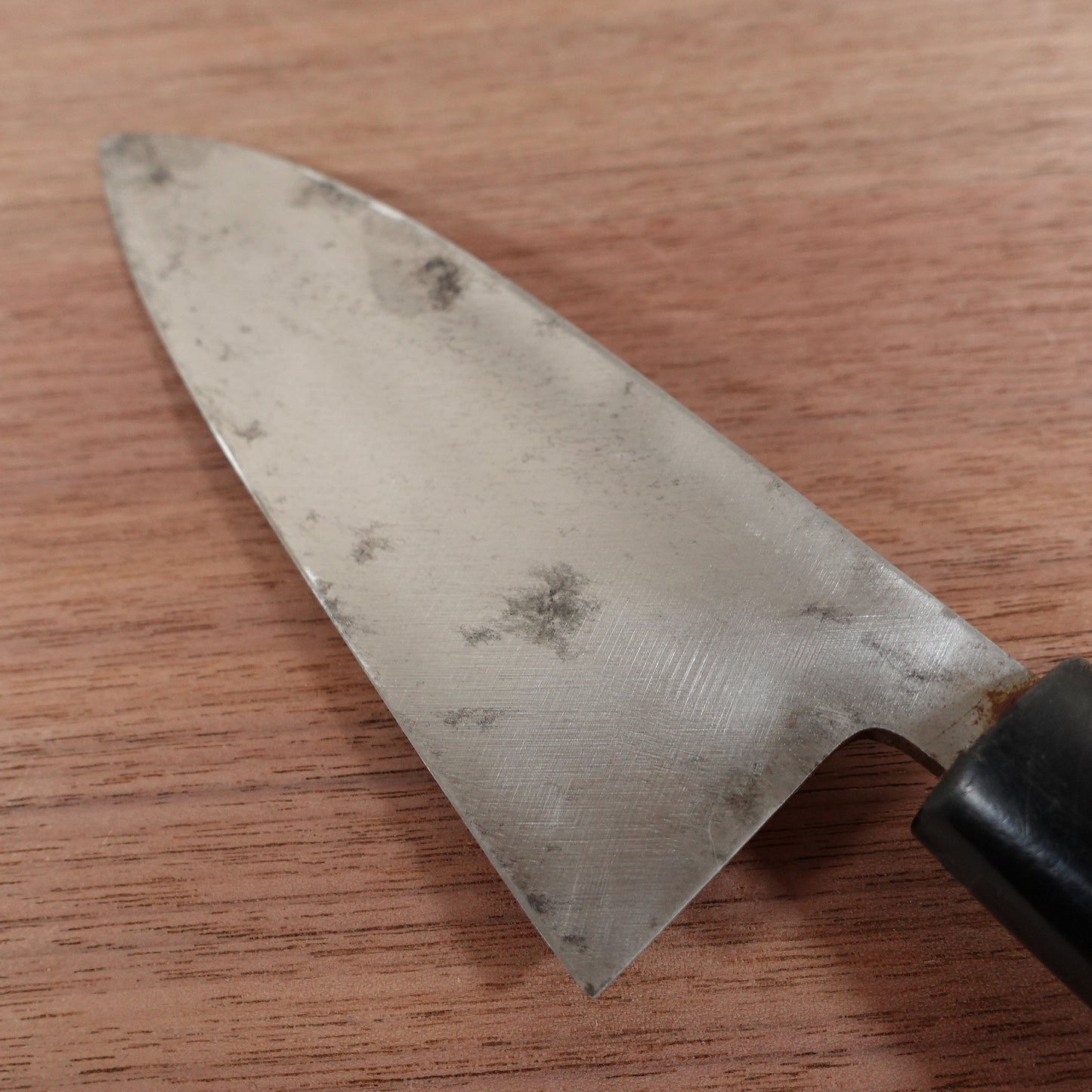 Sekimagoroku Deba Knife, Sharpened, Carbon Steel, Single Bevel, Hammer Marks on Spine Side of Handle, 155mm