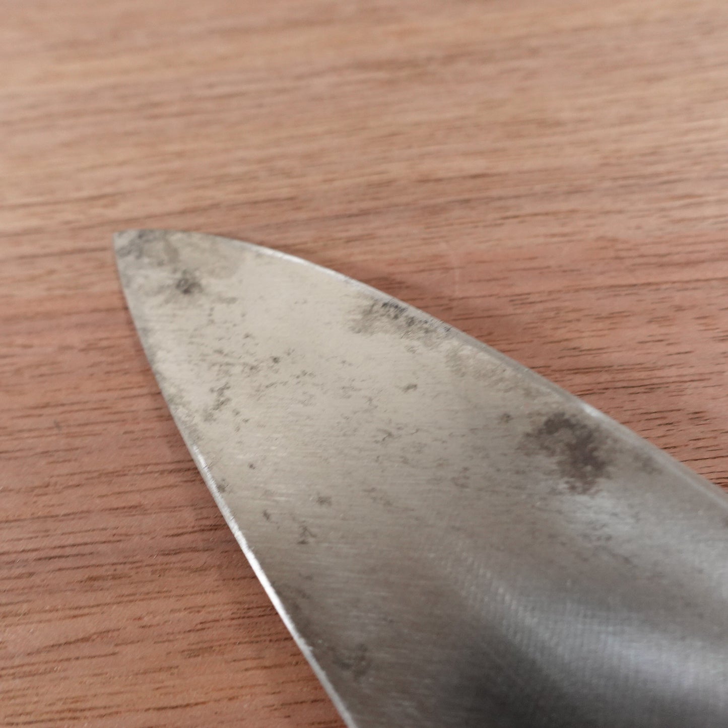 Sekimagoroku Deba Knife, Sharpened, Carbon Steel, Single Bevel, Hammer Marks on Spine Side of Handle, 155mm