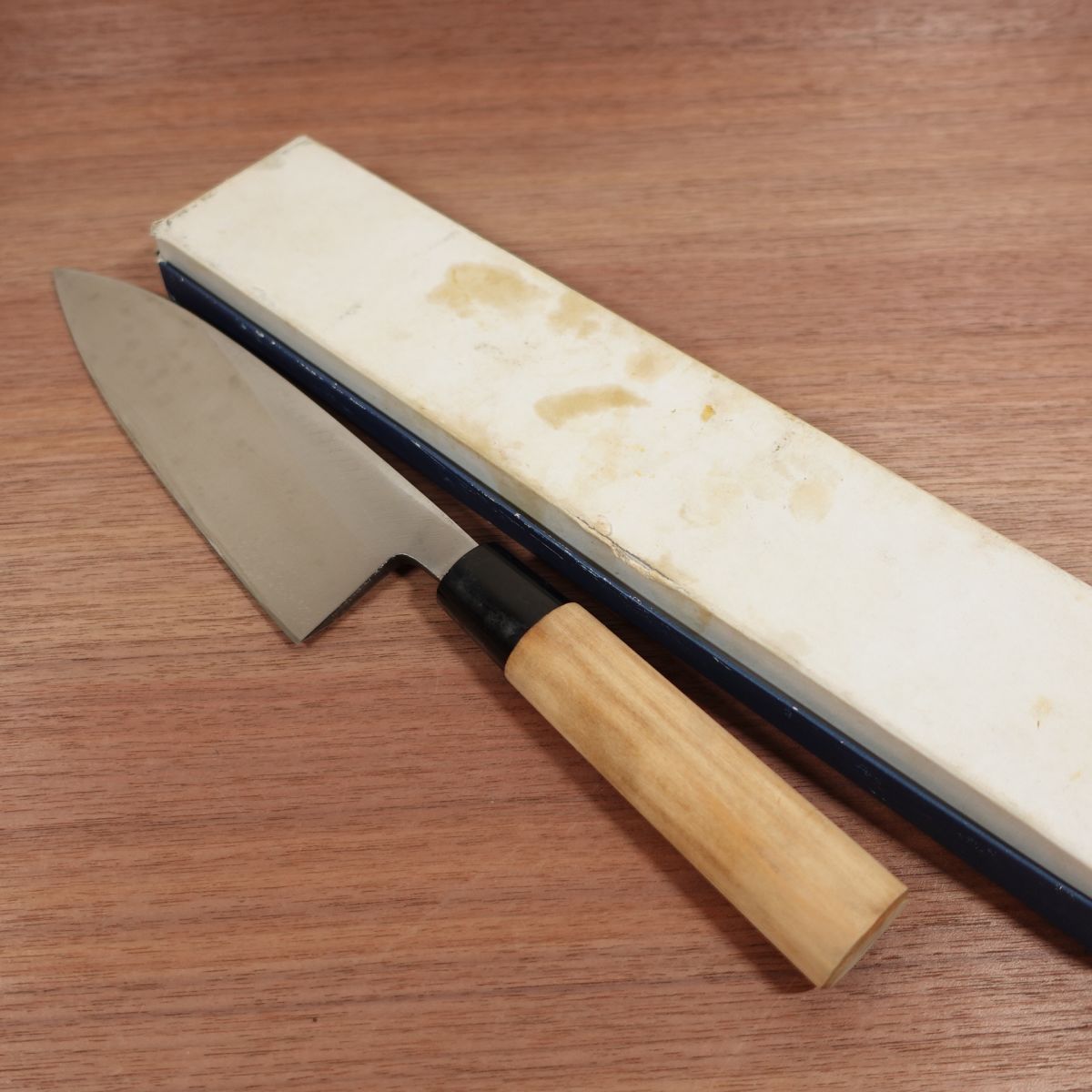 Sakai Kanenaka Deba-Messer, geschliffen, Sakai "Naka", Sakai Kanenaka Saku, verpackt, hervorragender Lagerzustand, 185mm