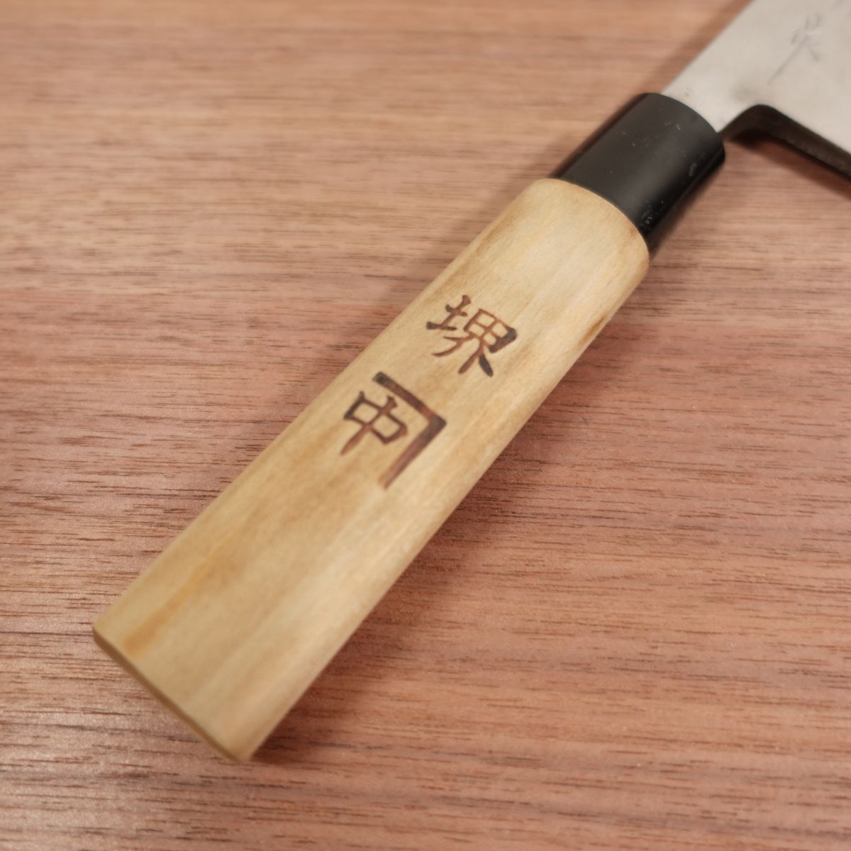 Sakai Kanenaka Deba-Messer, geschliffen, Sakai "Naka", Sakai Kanenaka Saku, verpackt, hervorragender Lagerzustand, 185mm