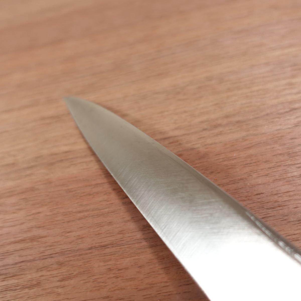 Sakai Kanenaka Yanagiba Knife, Sharpened, White Water Buffalo Handle, Sashimi Knife, Senshu Sakai Kanenaka Kinsei, Boxed, Excellent Stored Condition, 210mm