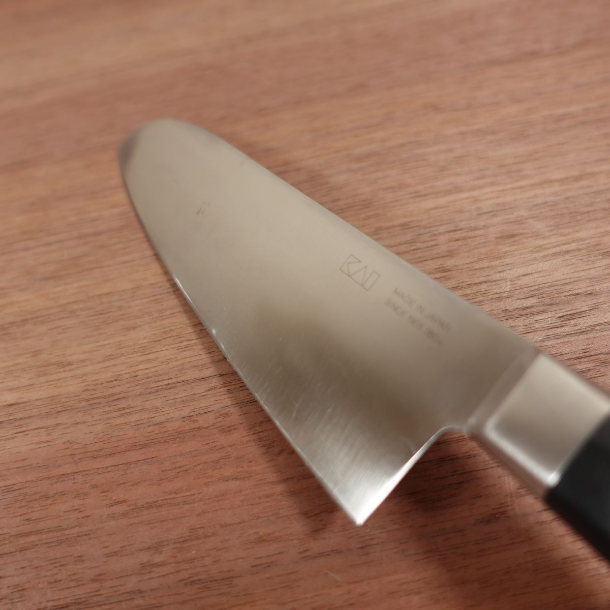 Seki Magoroku Santoku-Messer, geschliffen, AD EDGE ST, Allzweckmesser, Edelstahl, 165 mm