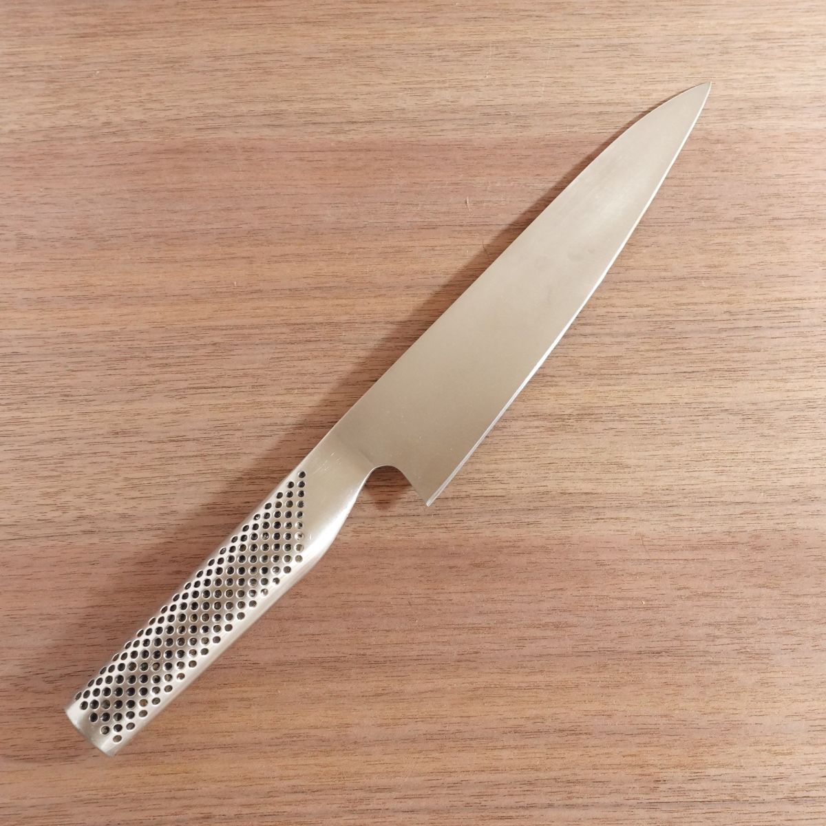 Global Gyuto Knife, Sharpened, All-Purpose Knife, Stainless Steel, YOSHIKIN, 205mm